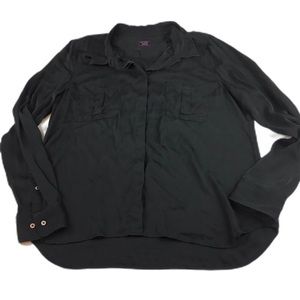 Untuckit Women’s silk blend top size 18